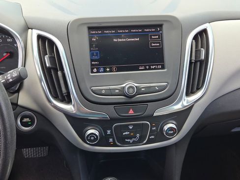 Certified 2020 Chevrolet Equinox LS FWD image 17