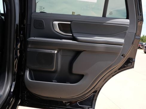 New 2027 Ford Expedition Platinum AWD/4WD image 13