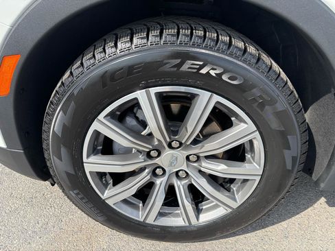 Used 2022 Cadillac XT4 Sport image 9