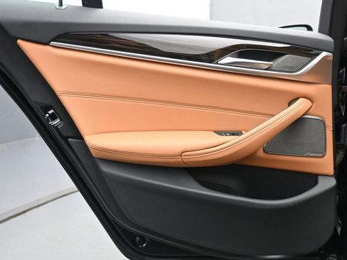 Used 2023 BMW 540i xDrive w/ M Sport Package image 20