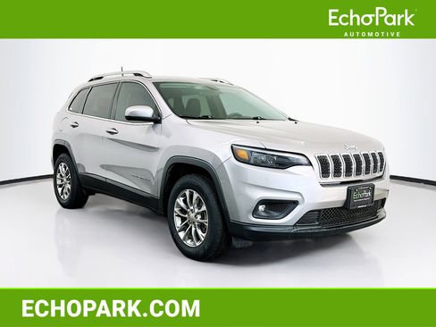 Used 2019 Jeep Cherokee Latitude Plus AWD/4WD image 1