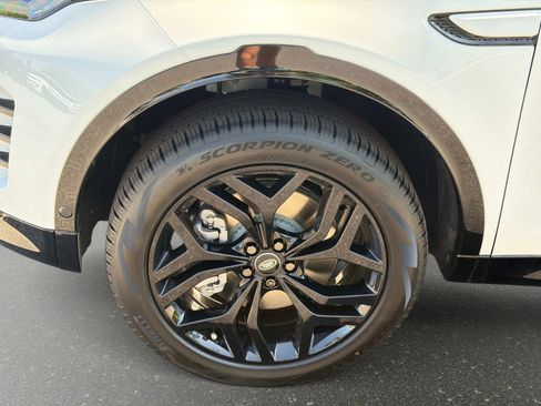 New 2026 Land Rover Discovery Sport Landmark AWD/4WD image 10