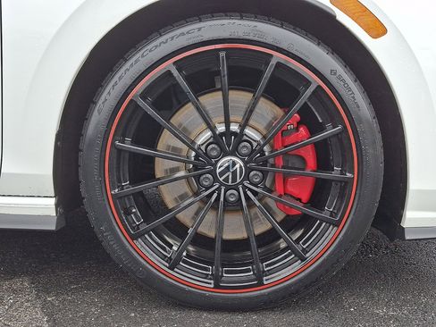 Certified 2023 Volkswagen GTI 40th Anniversary Edition image 9