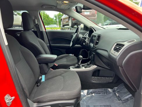 Used 2020 Jeep Compass Sport w/ Cold Weather Group AWD/4WD image 16