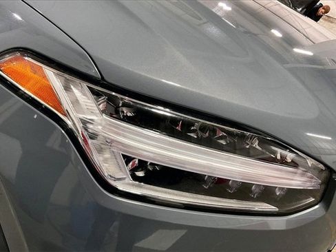 Certified 2023 Volvo XC90 B5 Core w/ Protection Package Premier image 30