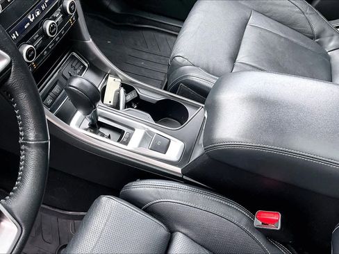 Used 2019 Subaru Ascent Limited image 16