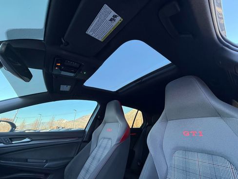 Used 2024 Volkswagen GTI SE image 17