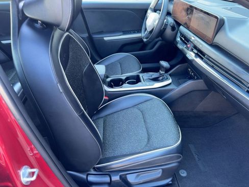 Used 2025 Kia K4 GT-Line w/ GT-Line Sunroof Package image 31