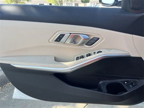 Used 2021 BMW 330e w/ Convenience Package image 26