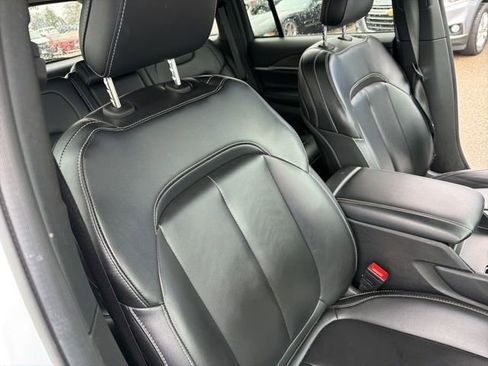 Used 2024 Jeep Grand Cherokee Limited AWD/4WD image 24