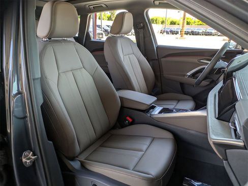 New 2025 Audi Q5 Premium Plus image 10