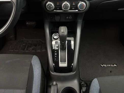 Used 2025 Nissan Versa SV FWD image 14