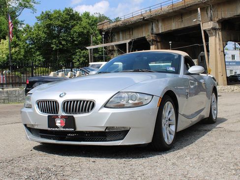 Used 2006 BMW Z4 3.0si RWD image 40