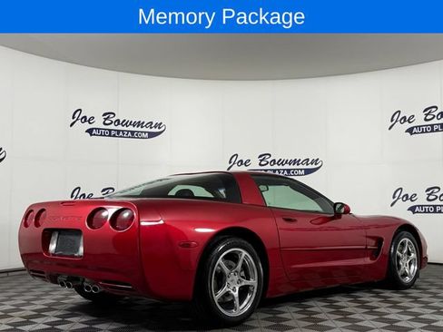 Used 2001 Chevrolet Corvette Coupe w/ Preferred Equipment Group2 RWD image 6