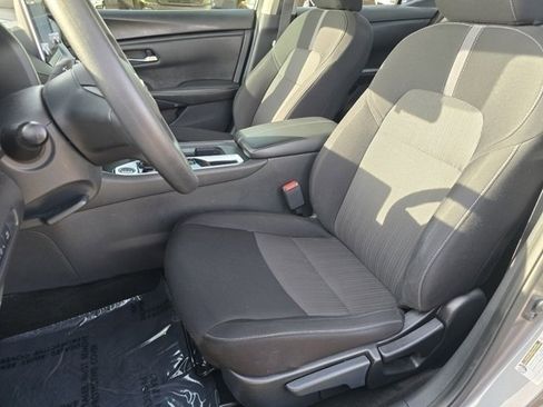 Used 2023 Nissan Sentra SV image 5