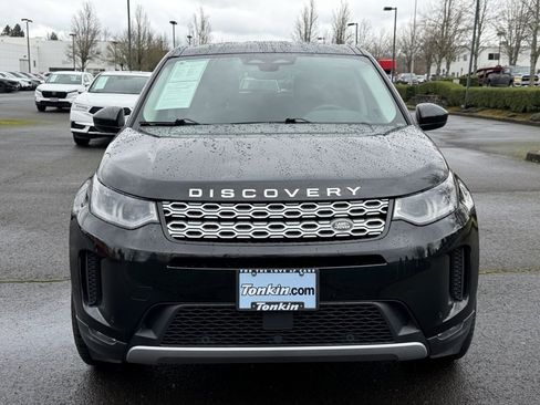Used 2023 Land Rover Discovery Sport SE image 3