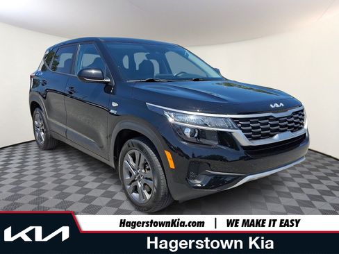 Certified 2023 Kia Seltos LX AWD/4WD image 1