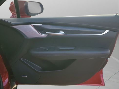 Certified 2023 Cadillac XT5 Premium Luxury image 38