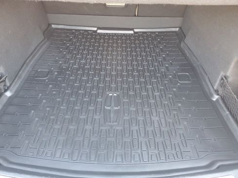 Used 2018 Lincoln Continental Reserve image 27