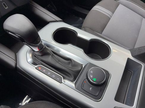 Used 2025 Chevrolet Blazer LT image 31