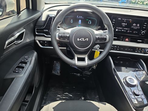 Certified 2023 Kia Sportage LX AWD/4WD image 12