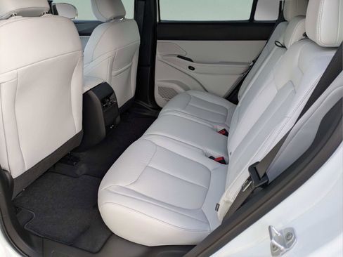 New 2026 Jeep Cherokee Limited image 13