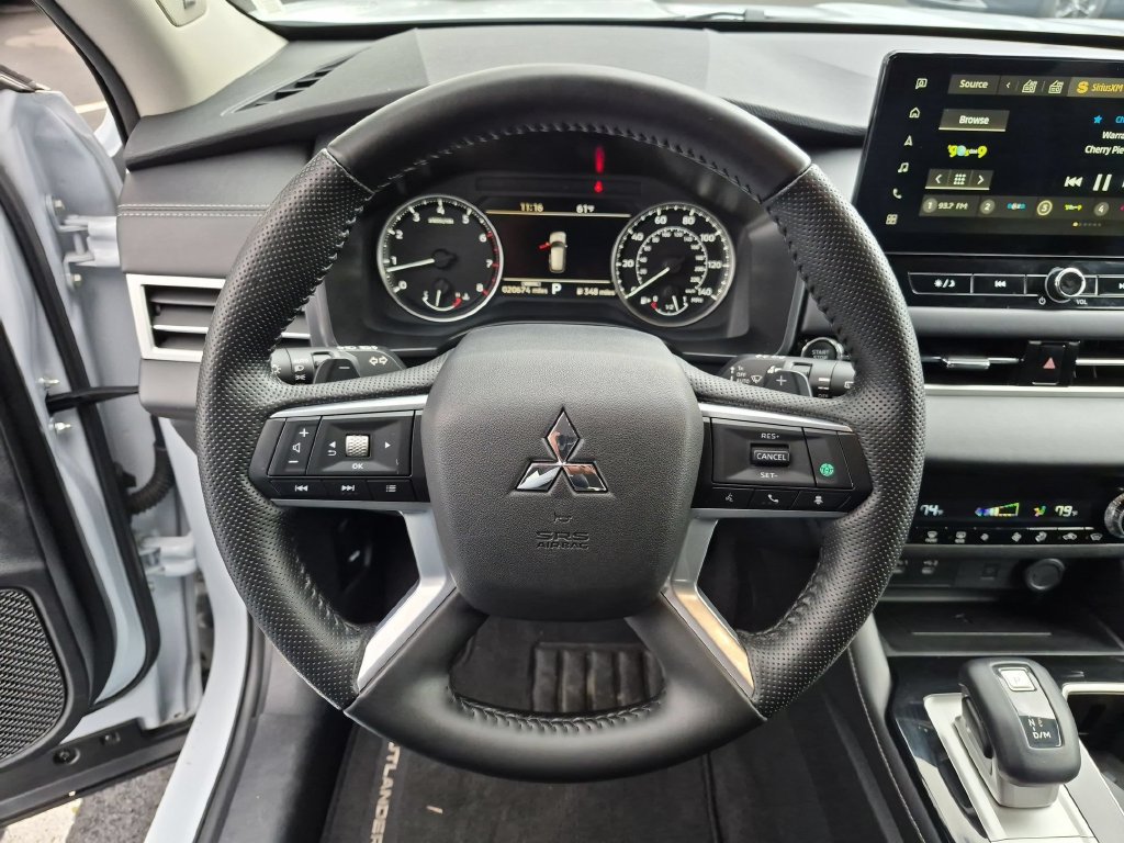 Used 2025 Mitsubishi Outlander SE AWD/4WD image 20