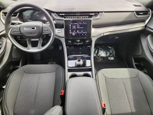 New 2026 Jeep Grand Cherokee Laredo AWD/4WD image 19