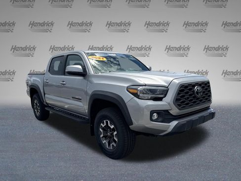 Used 2021 Toyota Tacoma TRD Off-Road w/ TRD Premium Off Road Package AWD/4WD image 2