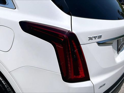 Used 2021 Cadillac XT5 Premium Luxury image 30