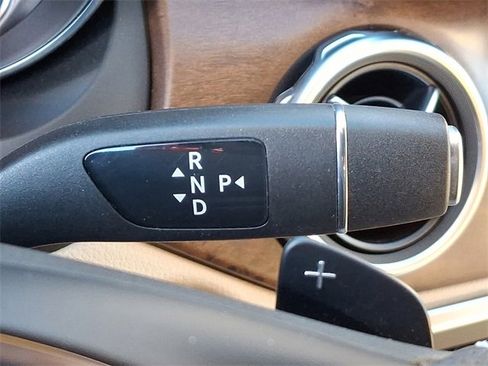 Used 2019 Mercedes-Benz GLA 250 4MATIC image 14