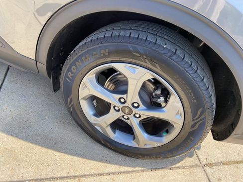 Used 2025 Ford Escape ST-Line FWD image 29