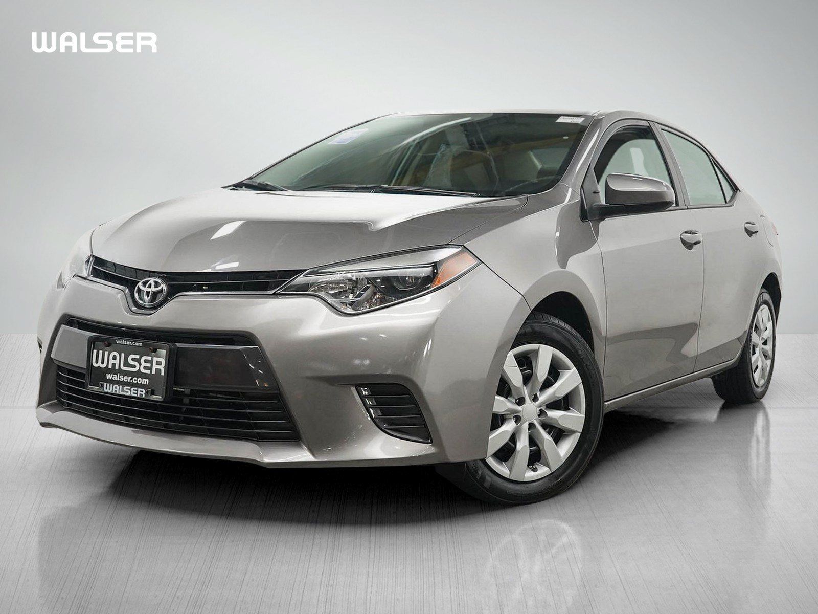 Used 2016 Toyota Corolla LE FWD image 1