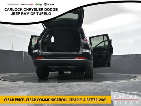 Used 2023 Jeep Grand Cherokee Altitude AWD/4WD image 52
