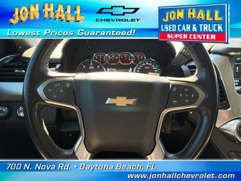 Used 2018 Chevrolet Suburban LT image 27