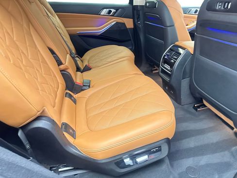Used 2023 BMW X7 xDrive40i AWD/4WD image 44