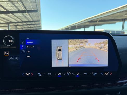 Used 2025 Chevrolet Traverse Z71 w/ Enhanced Driving Package image 17