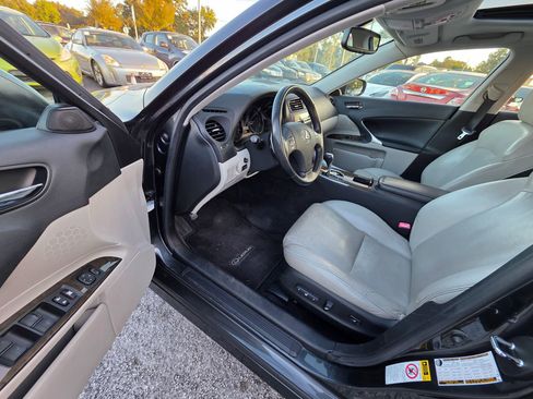 Used 2010 Lexus IS 250 AWD image 12
