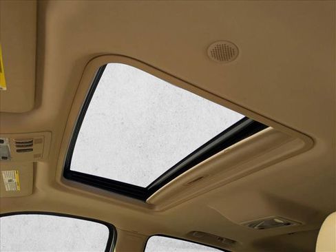 Used 2011 Chevrolet Tahoe LT w/ Luxury Package image 15