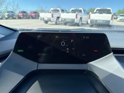 Certified 2024 Toyota Prius LE FWD image 10