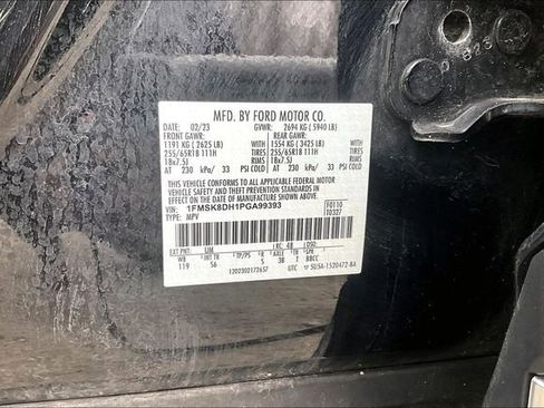Used 2023 Ford Explorer XLT w/ Equipment Group 202A AWD/4WD image 33