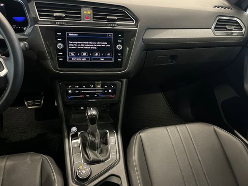Certified 2023 Volkswagen Tiguan SE R-Line image 2