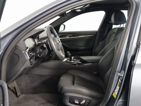 Used 2021 BMW 530i w/ Convenience Package image 9