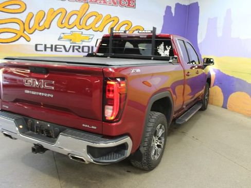 Used 2020 GMC Sierra 1500 SLE w/ X31 Off-Road Package AWD/4WD image 8