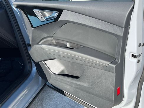 Used 2024 Audi Q4 e-tron Premium Plus image 14