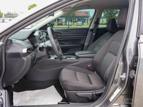Used 2023 Nissan Altima 2.5 S FWD image 7