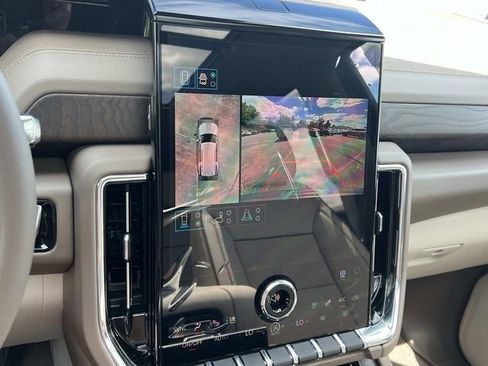 New 2026 GMC Yukon Denali w/ Sun & Power Step Package AWD/4WD image 23