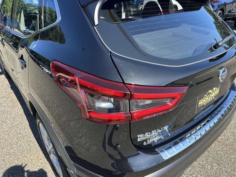 Certified 2022 Nissan Rogue Sport SV AWD/4WD image 10