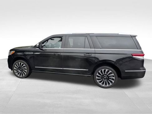 Used 2024 Lincoln Navigator L Black Label image 10