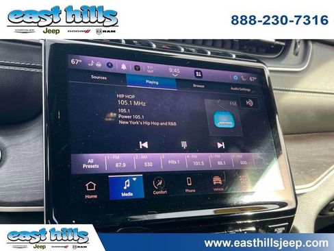 Certified 2024 Jeep Grand Cherokee Limited w/ Black Appearance Package image 32